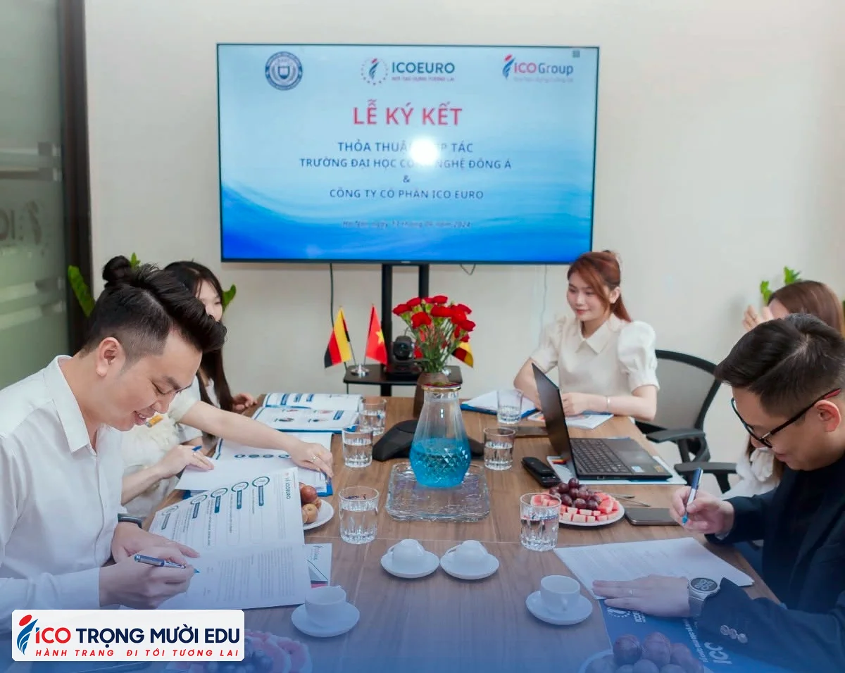 Hình ảnh lớp học và trung tâm Trọng Mười Edu/ICOEURO