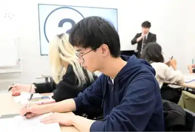 Nhật ngữ Human Academy · Osaka — hình từ nguồn trường