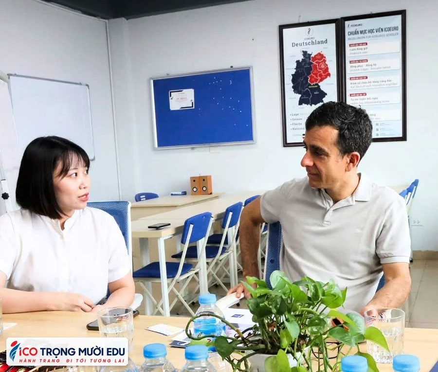 Hình ảnh lớp học và trung tâm Trọng Mười Edu/ICOEURO