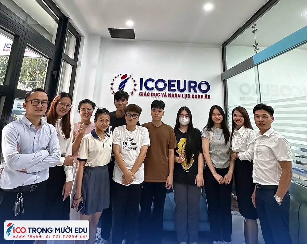 Hình ảnh lớp học và trung tâm Trọng Mười Edu/ICOEURO