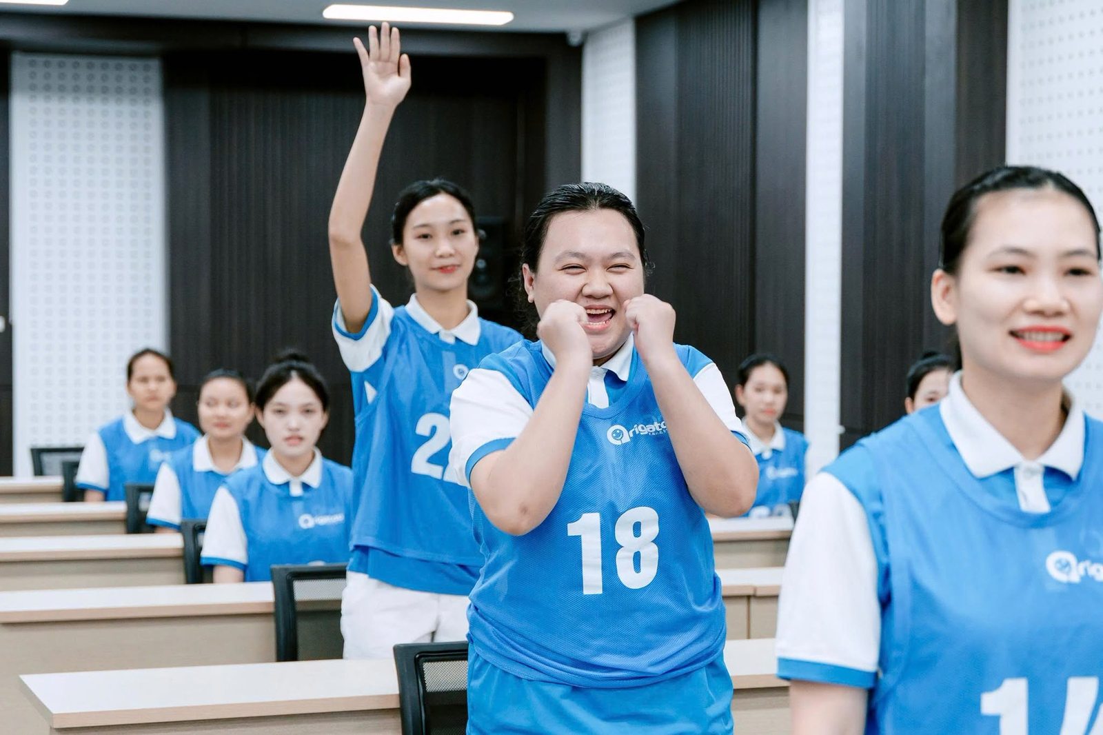 Tự tin phát biểu trong lớp học