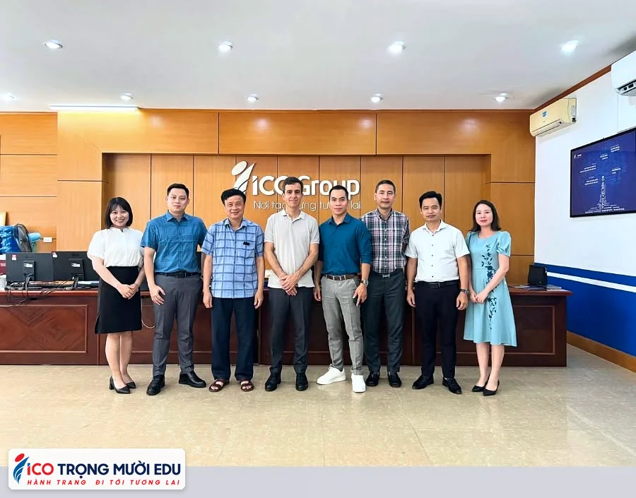 Hình ảnh lớp học và trung tâm Trọng Mười Edu/ICOEURO
