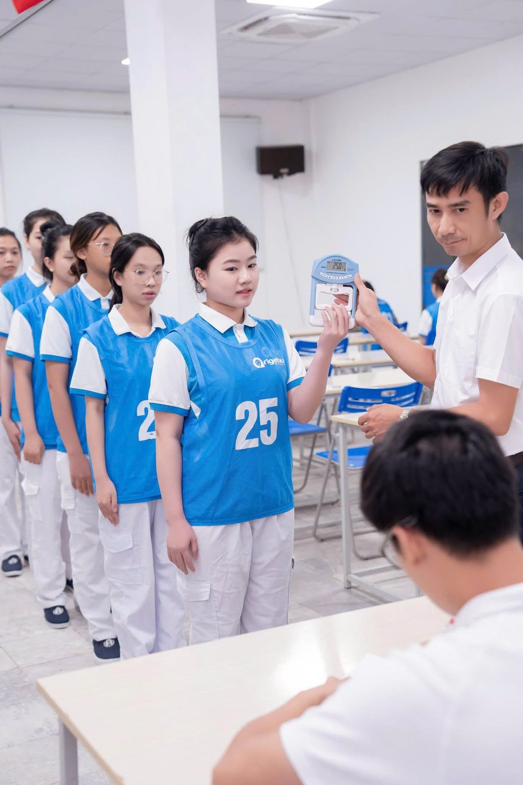 Hình ảnh học viên trong hoạt động thi tuyển chương trình Nhật Bản